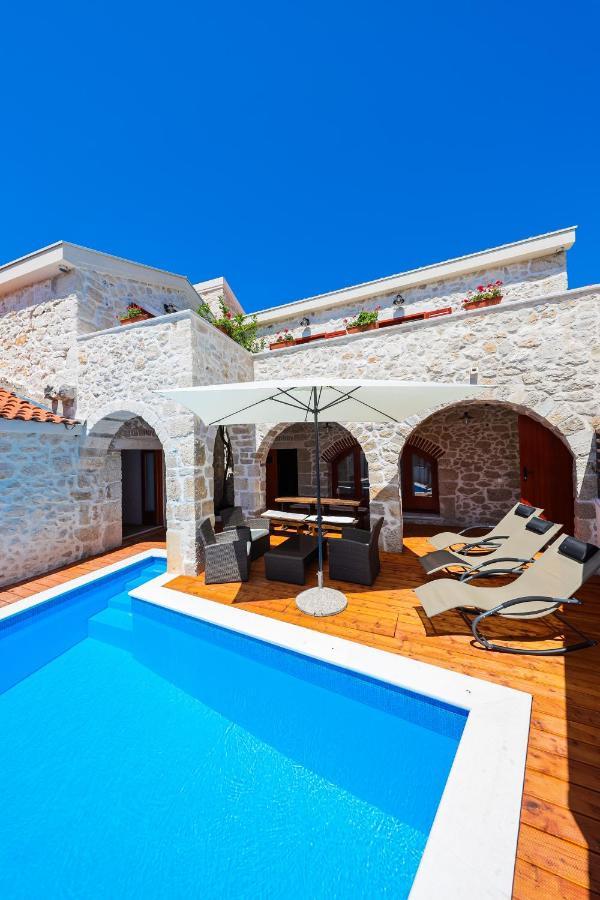 Holiday Home Mare Petrcane Exterior photo